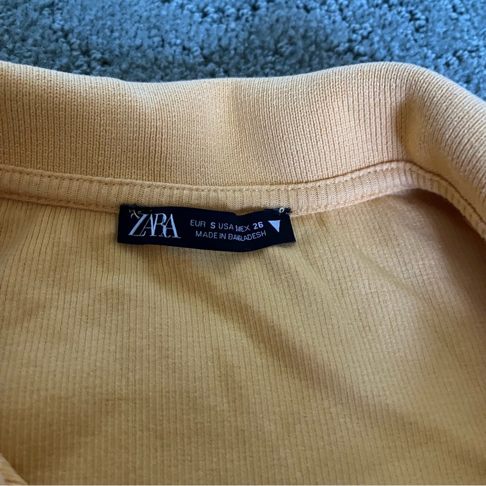 EUC Women’s Zara Collard Cropped Short Sleeve Top size Small in Yellow - Picture 3 of 3